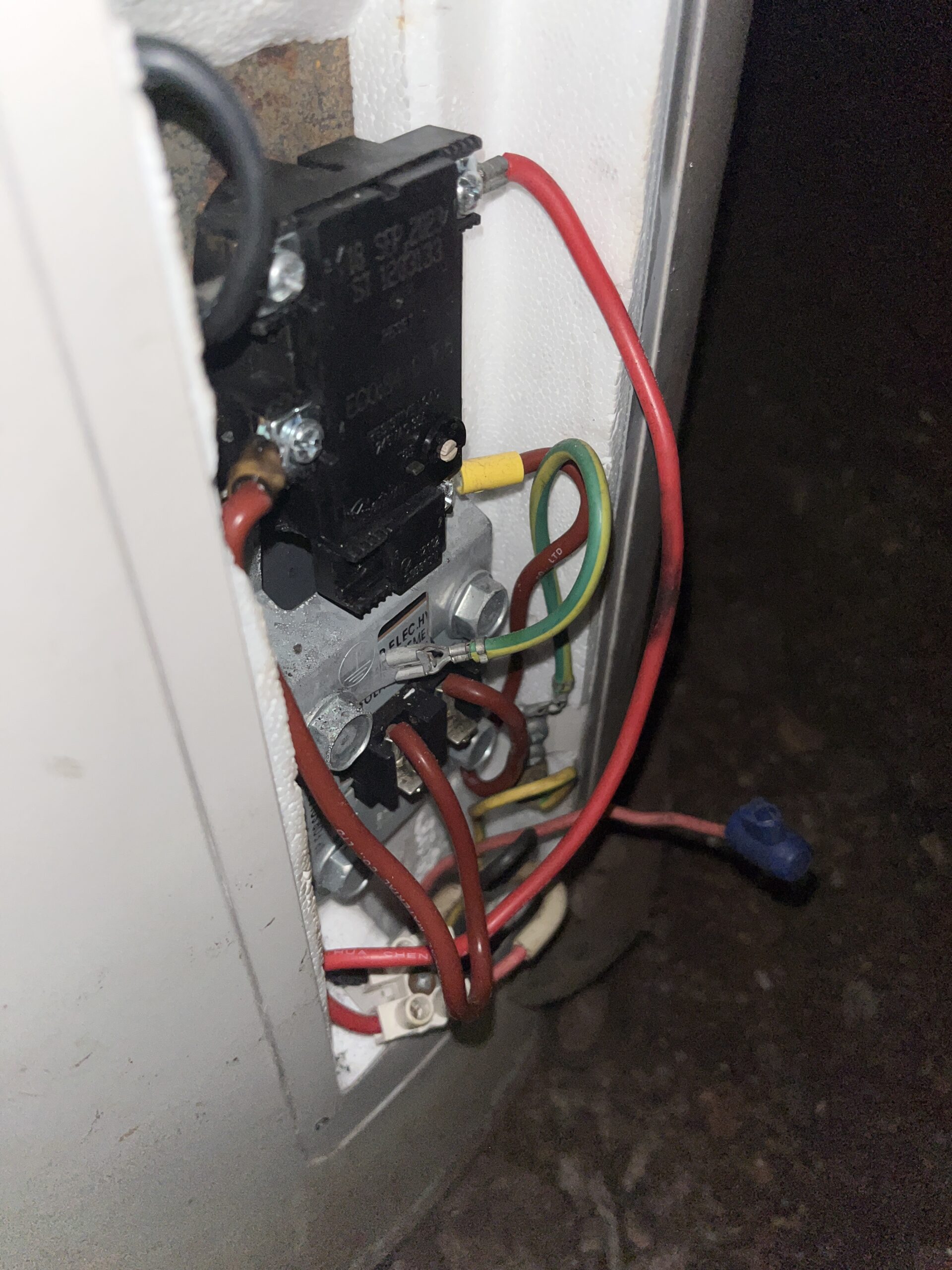 Cooktop / appliance terminations