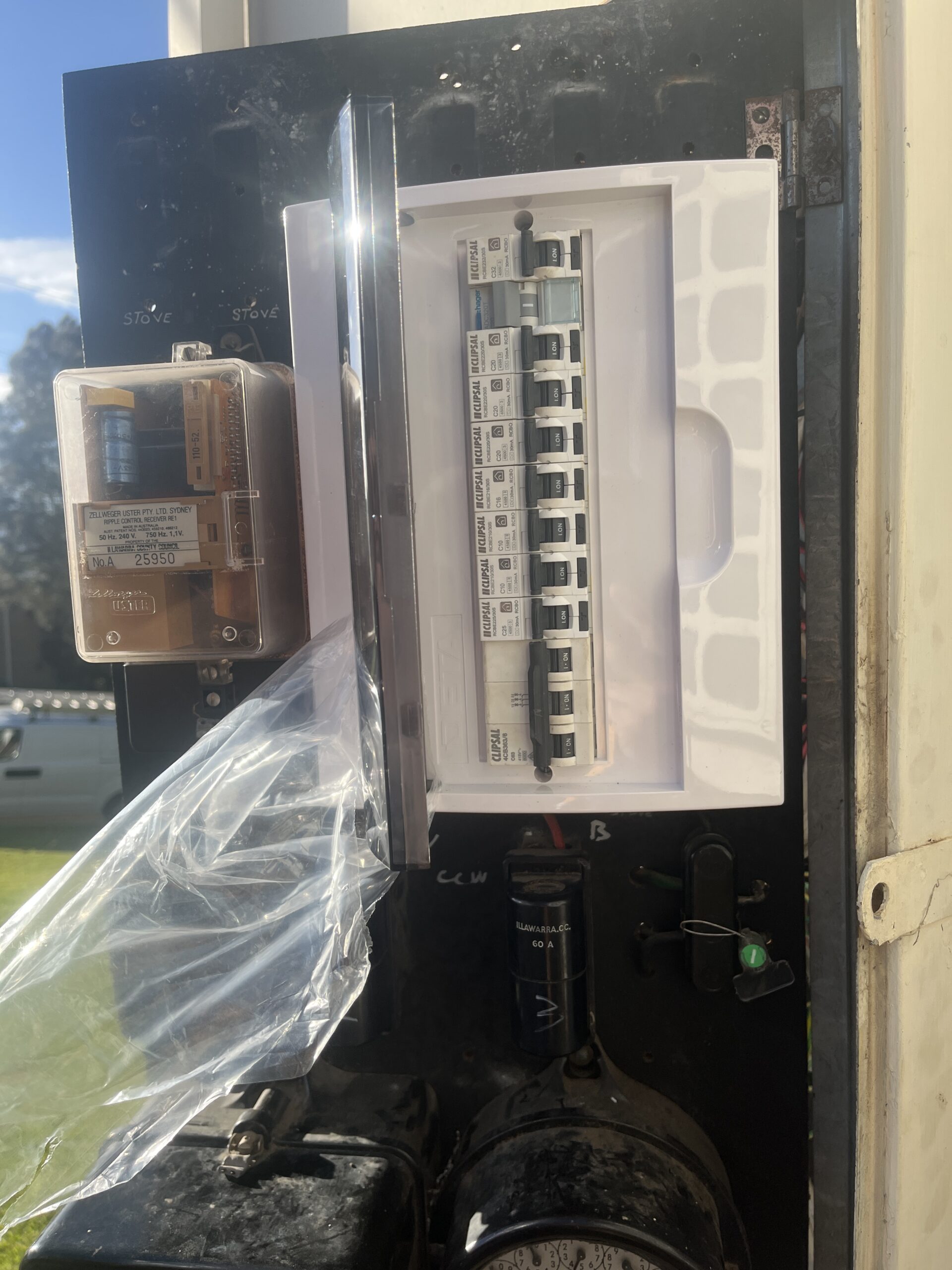 Clipsal sub-board + meter gear